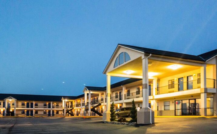 Pictures of Hospitality property located at 1412 S Broadway St, Coalgate, OK 74538 for sales - image #1