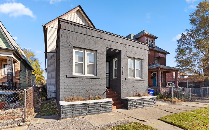 Pictures of Multifamily property located at 7406 Oakland Ave, Detroit, MI 48211 for sales - image #1