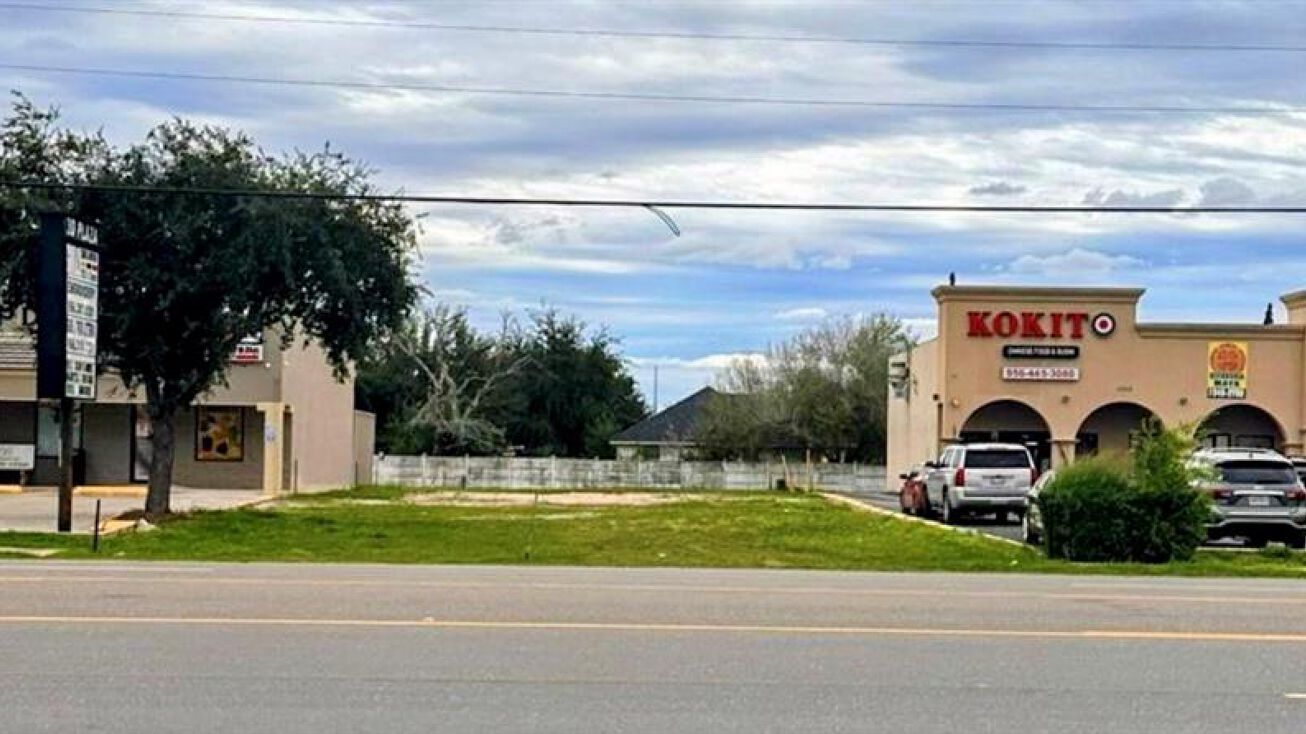 2912 N Closner Boulevard, Edinburg, TX 78541