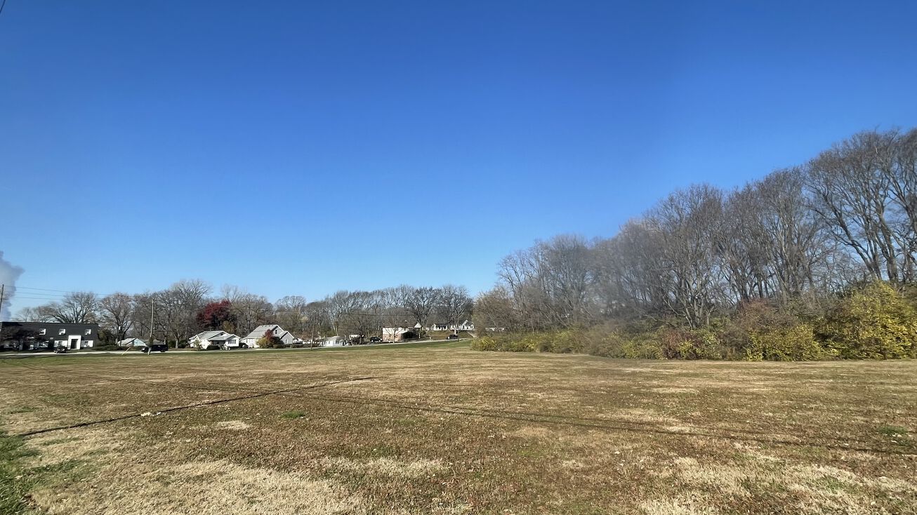 3901 Bluff Rd, Indianapolis, IN 46217