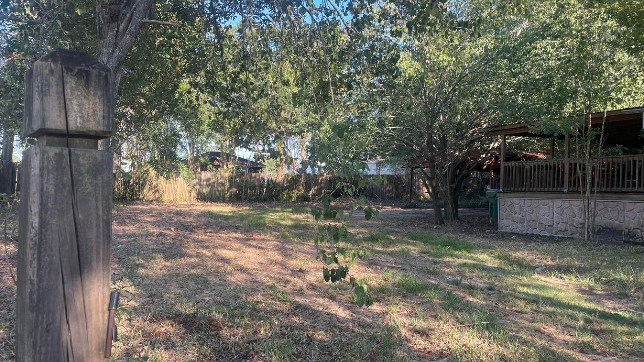 1225 W Pine St, Gulfport, MS 39507