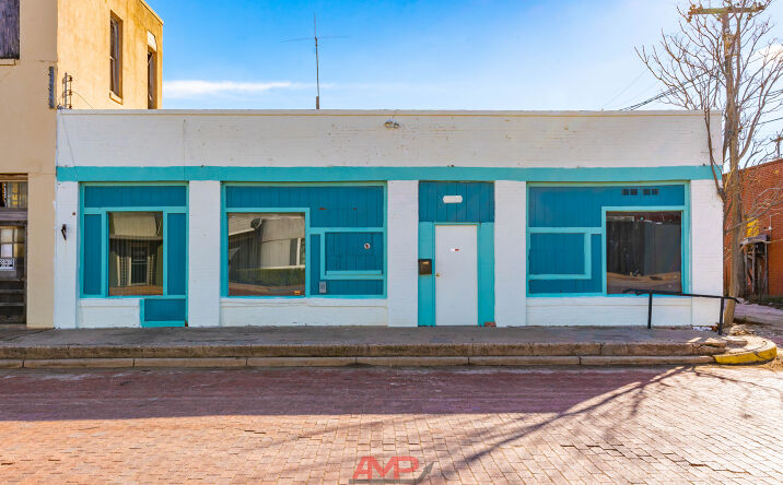 Pictures of Retail property located at 1017 N 2nd St, Merkel, TX 79536 for sales - image #1