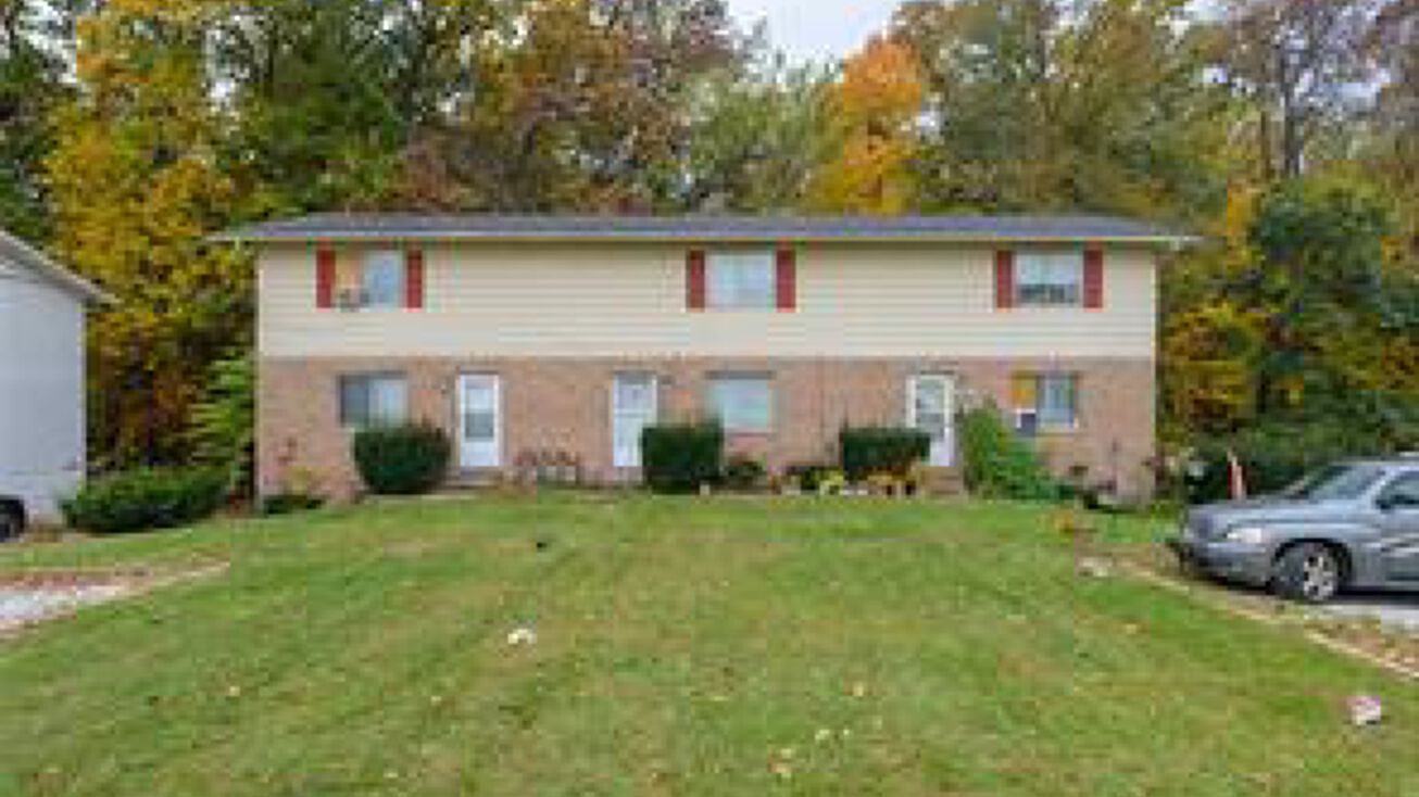 3866 Cottage Grove Rd, Akron, OH 44319