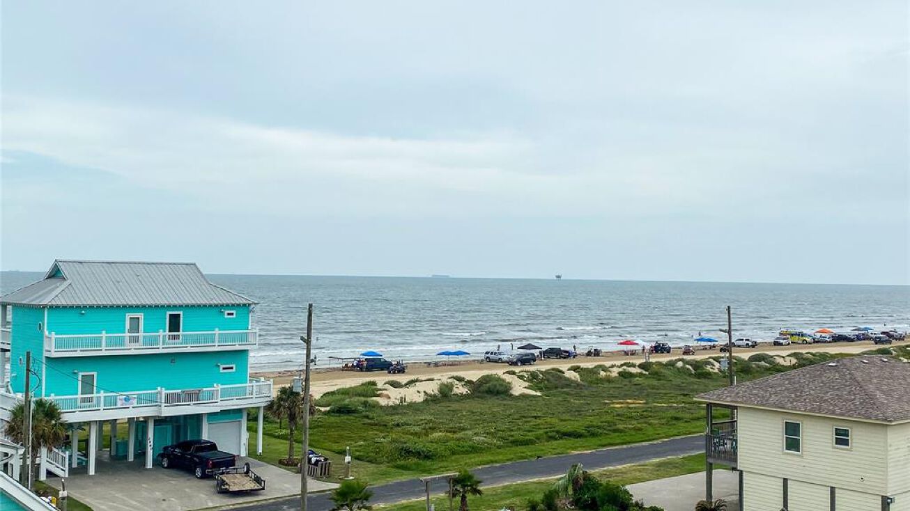 2584 Whitecap, Bolivar Peninsula, TX 77650