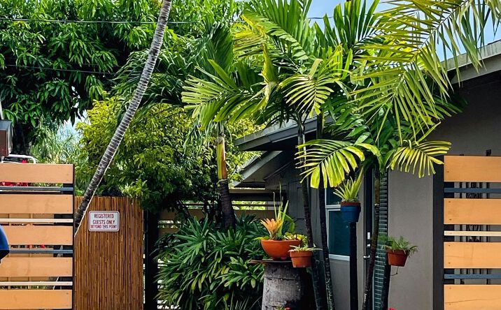 Pictures of Hospitality property located at 2209 NE 26th St, Wilton Manors, FL 33305 for sales - image #1