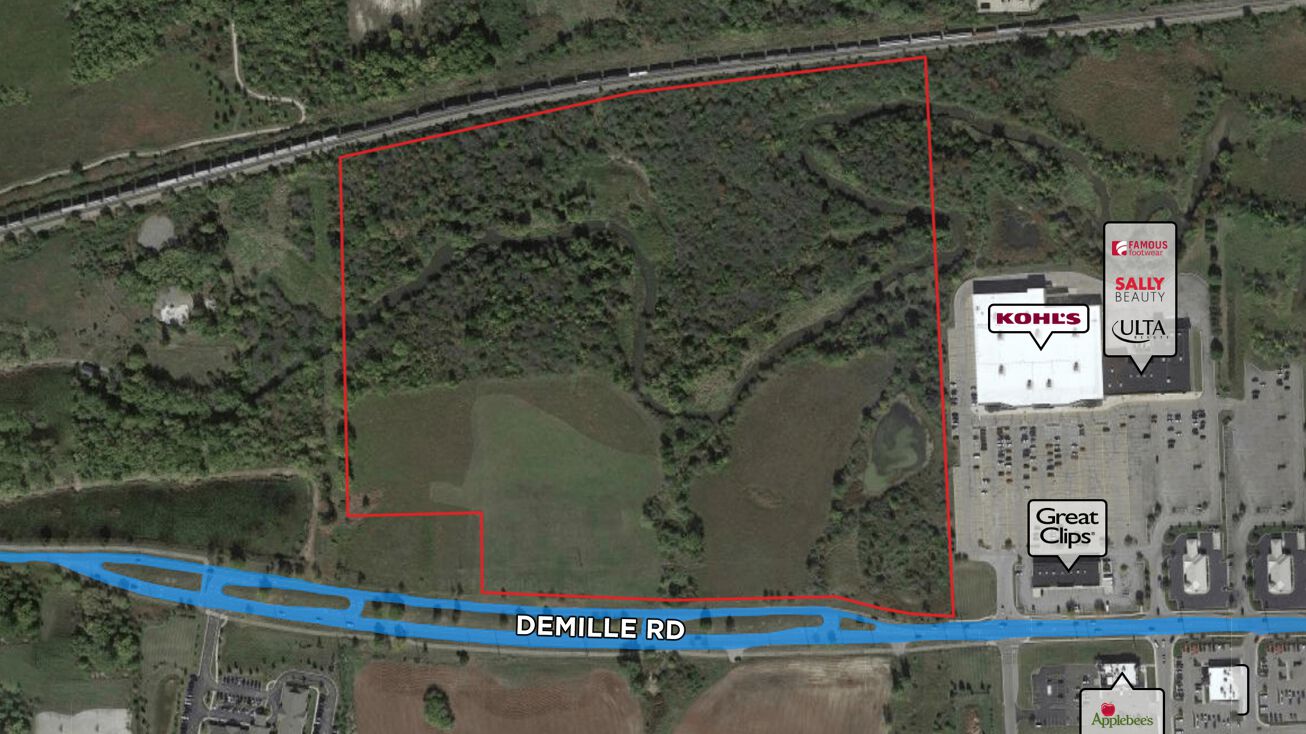 2112 Demille Rd, Lapeer, MI 48446