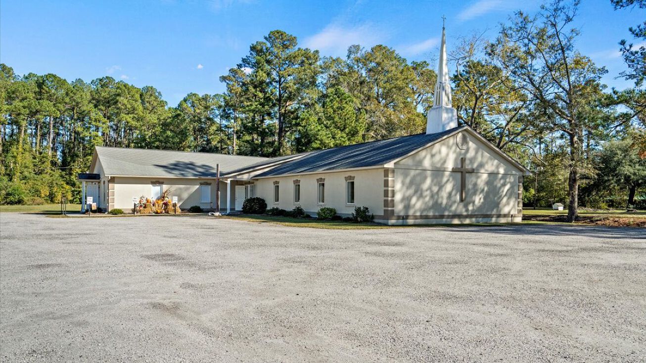 2111 Martin Luther King Jr Ave, Kingstree, SC 29556