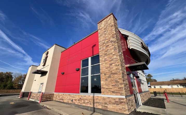 Pictures of Retail property located at 2826 Barksdale Blvd, Bossier City, LA 71112 for sales - image #1