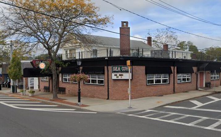 361 MAIN ST Center Moriches NY 11934 | Crexi.com