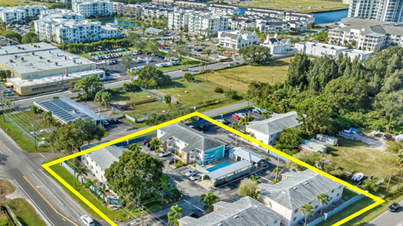 5009 S West Shore Blvd, Tampa, FL 33611