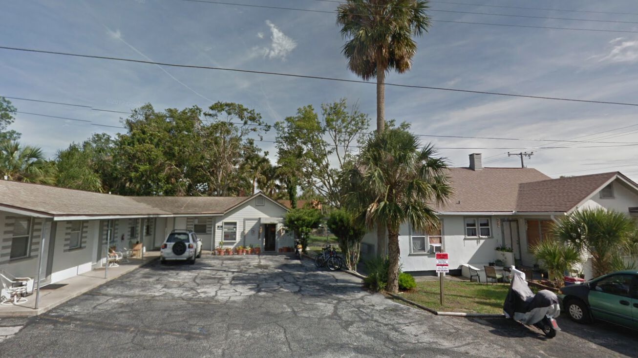 467 Ridgewood Ave, Daytona Beach, FL 32117