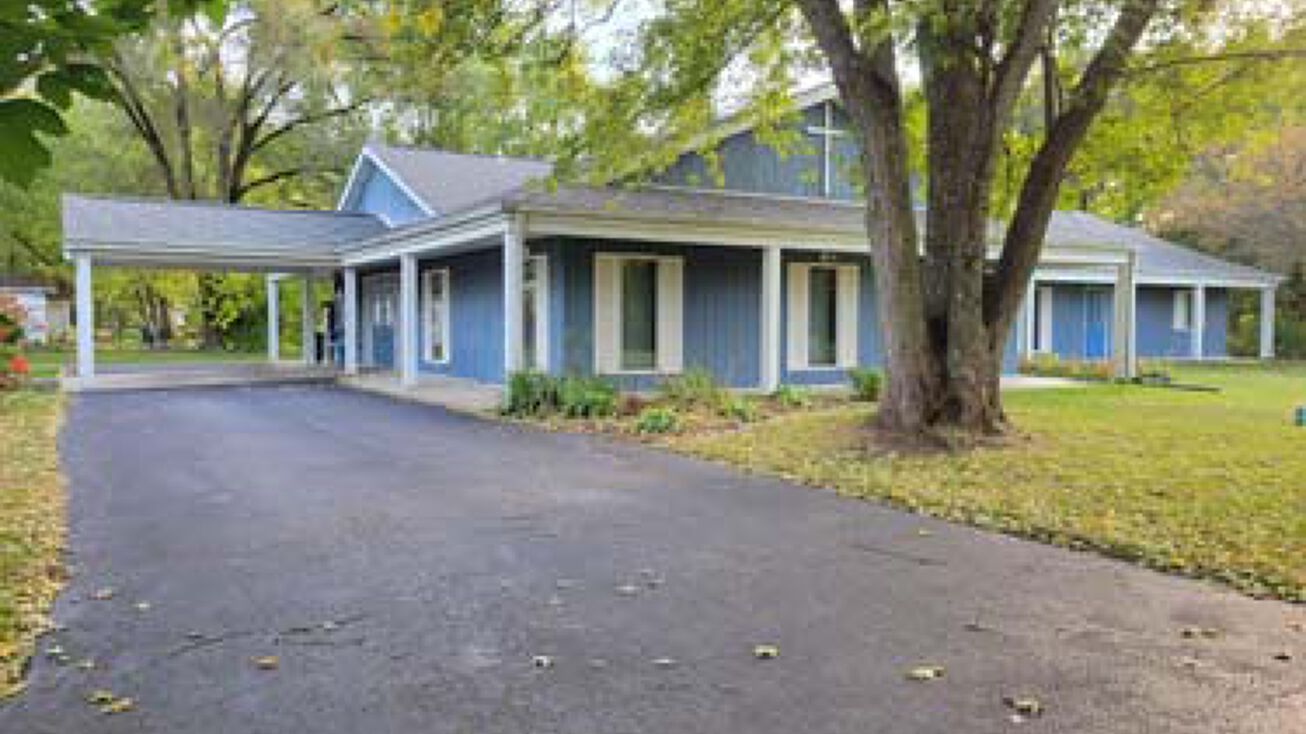 1815 S Colfax St, Griffith, IN 46319