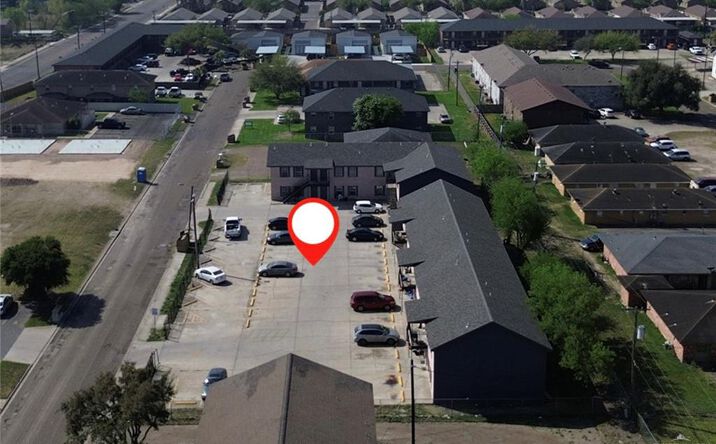 Pictures of Multifamily property located at 303 Gastel Circle, Edinburg, TX 78539 for sales - image #1