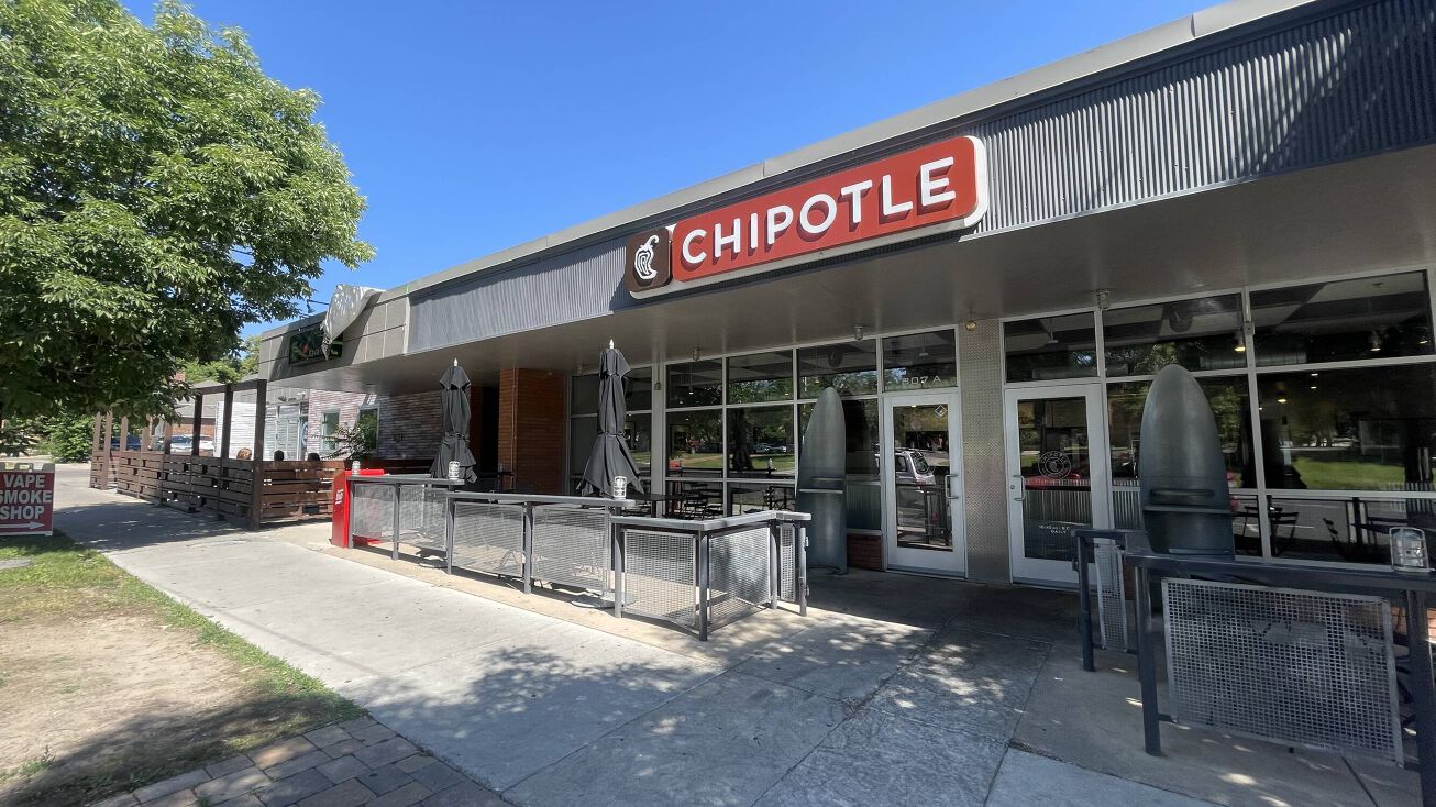 807 17th St, Greeley, CO 80631