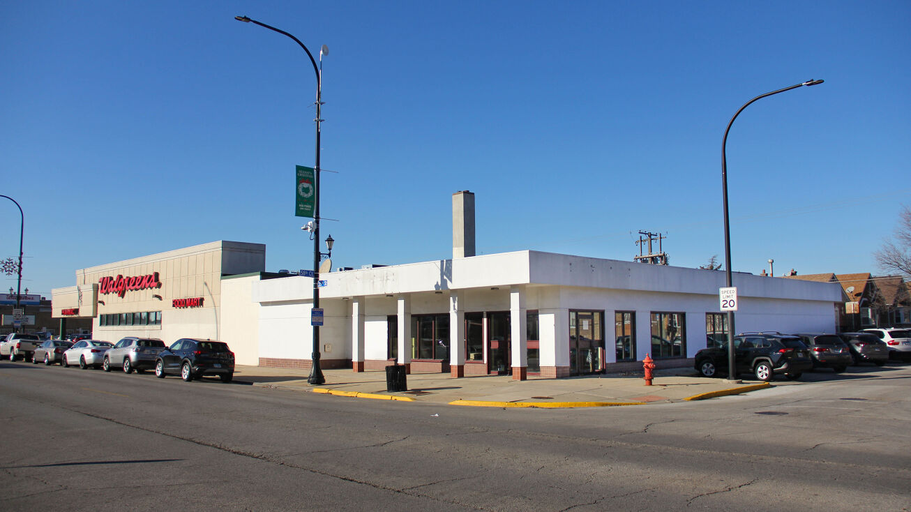 5830 W 35th St, Cicero, IL 60804