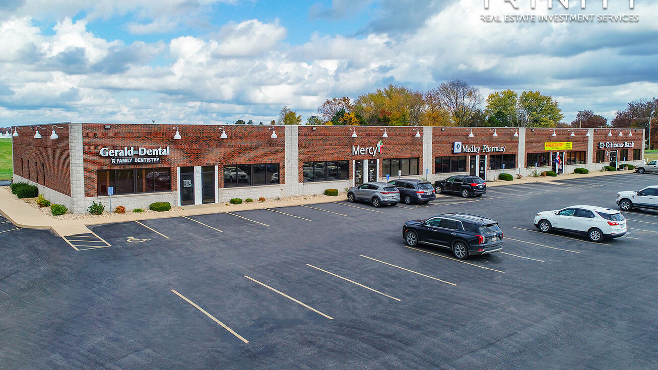 725 W Springfield Rd, Gerald, MO 63037