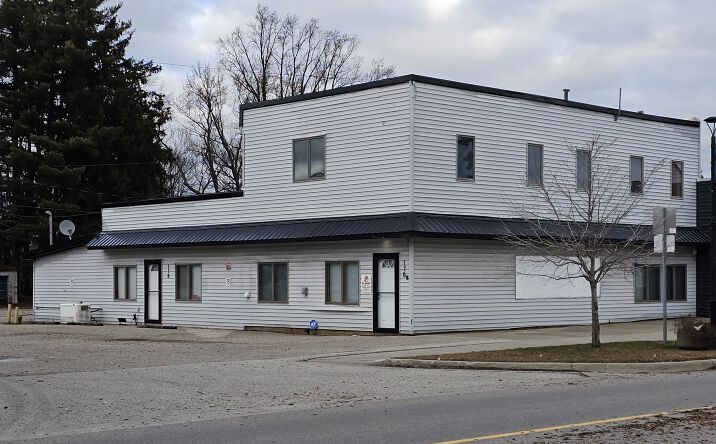 Pictures of Mixed Use property located at 178 W Wheatland Ave, Remus, MI 49340 for sales - image #1