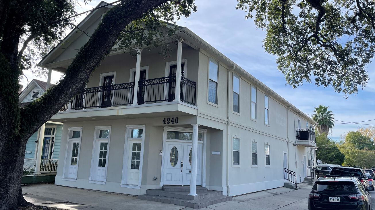 Pictures of Office property located at 4240 Canal St, New Orleans, LA 70119 for sales - image #1