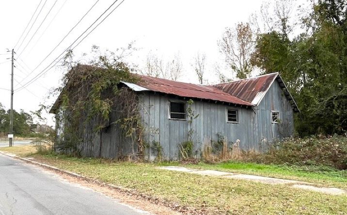 Pictures of Business for Sale, Industrial property located at 216 Memorial Street, Manning, SC 29102 for sales - image #1