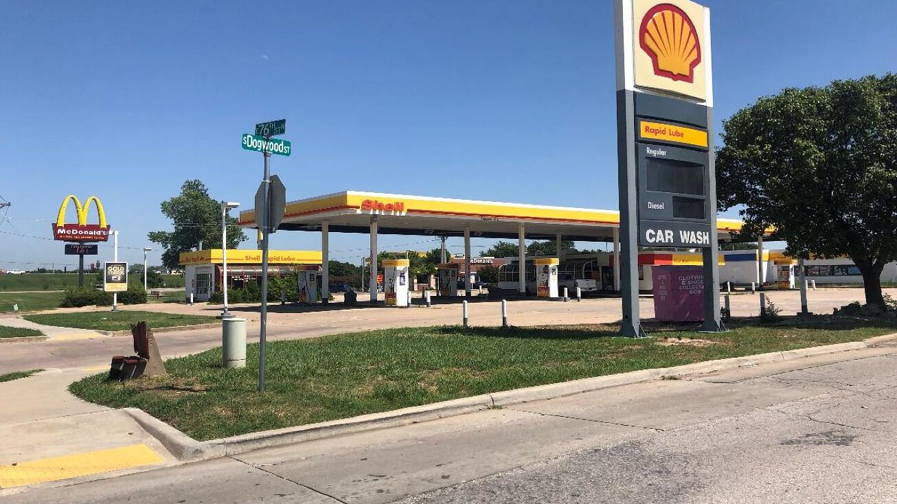 502 East 2nd Street, Owasso, OK 74055