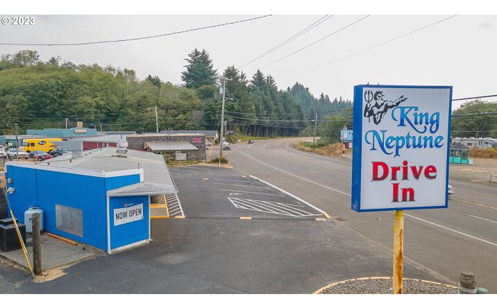 Pictures of Retail property located at 75310 US-101, Reedsport, OR 97467 for sales - image #1