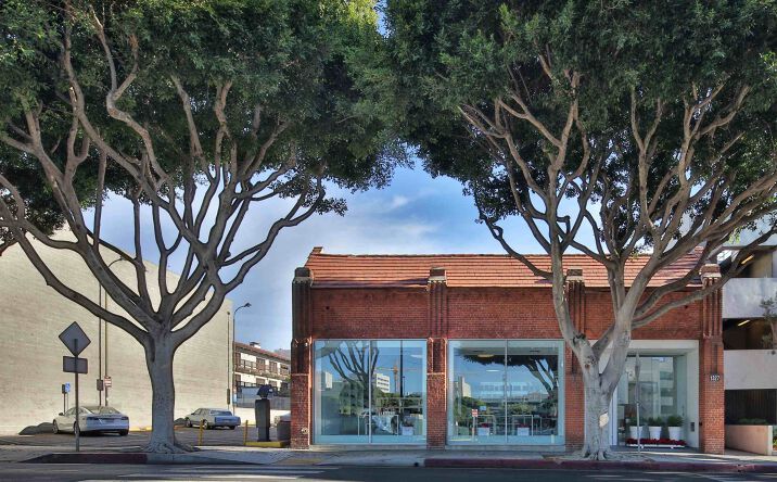image of property at 1327 5TH ST Santa Monica CA 90401-1414