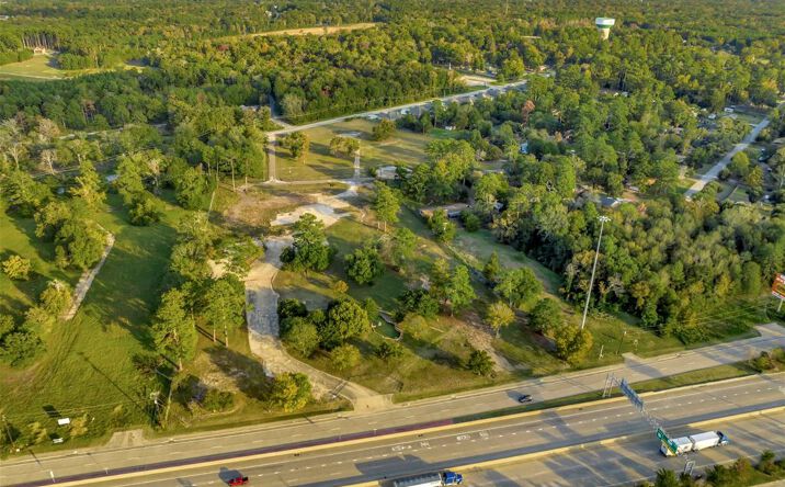 Pictures of Land property located at 2127 S First St, Lufkin, TX 75901 for sales - image #1