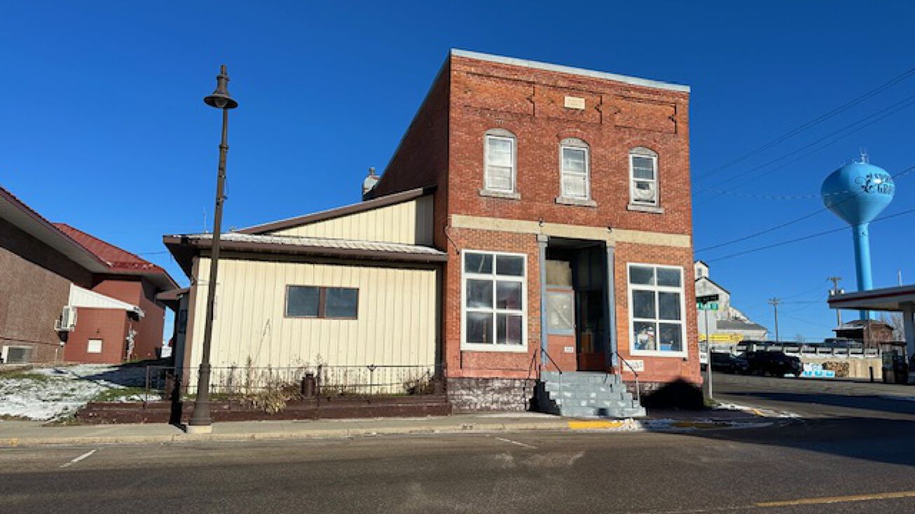 158 W Main St, Spring Grove, MN 55974