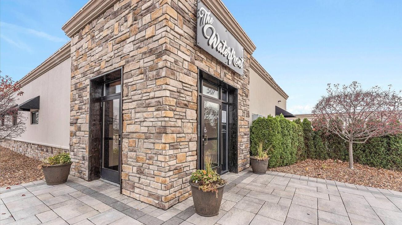 507 Biddle Ave, Wyandotte, MI 48192