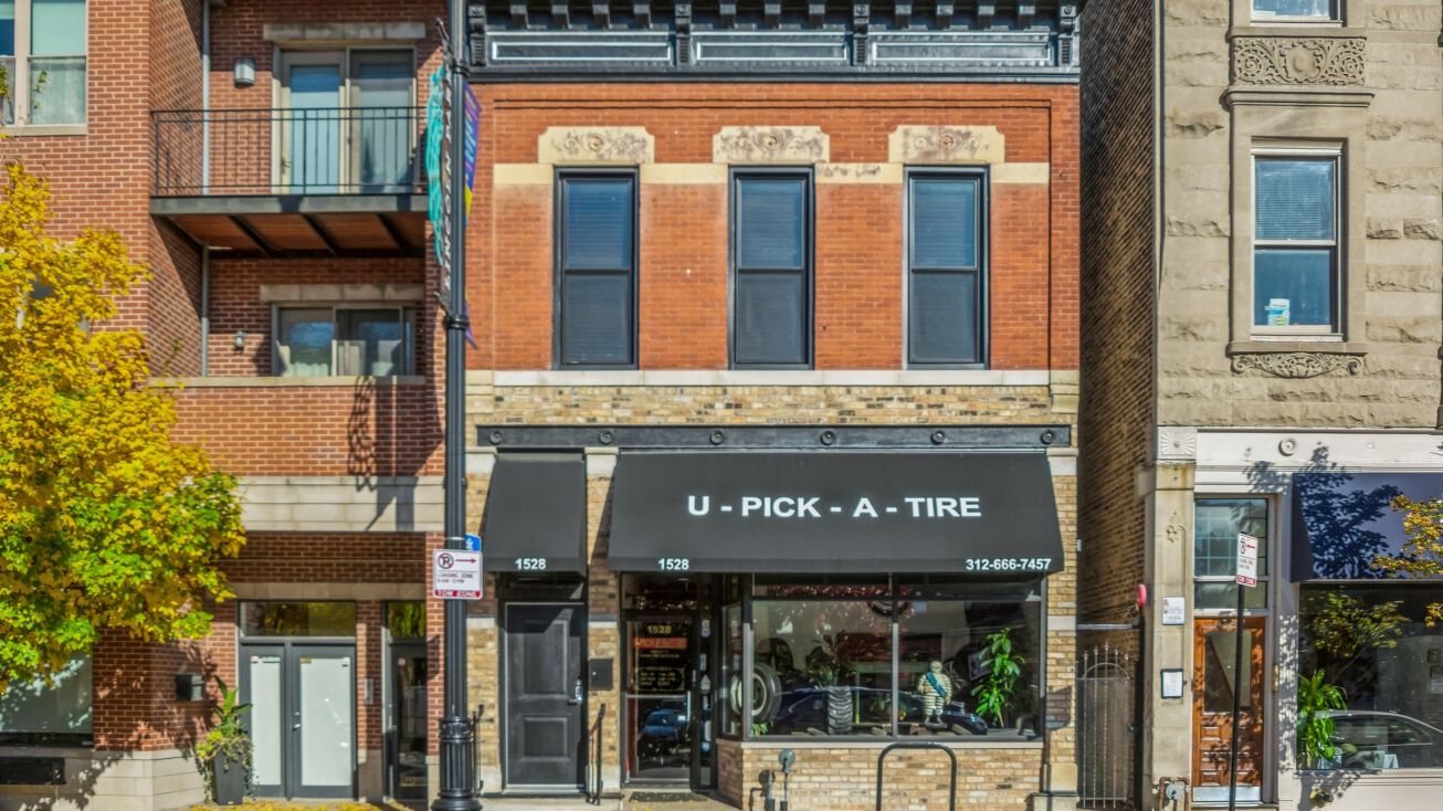 1528 W Fullerton Ave, Chicago, IL 60614