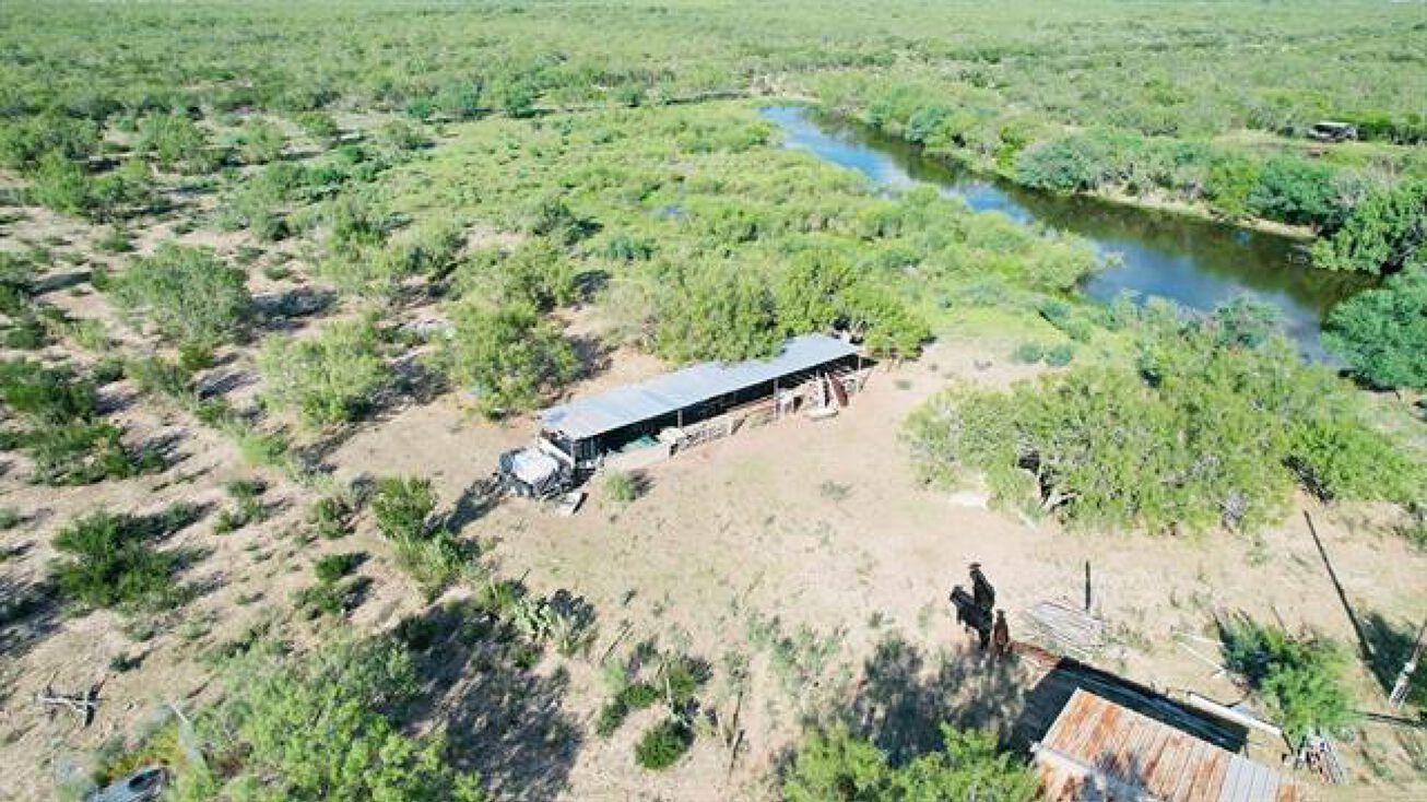 138 Ranch Rd, Laredo, TX 78046