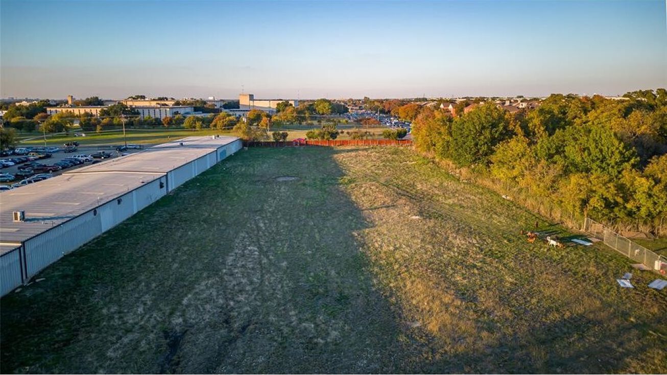 7734 Forney Rd, Dallas, TX 75227