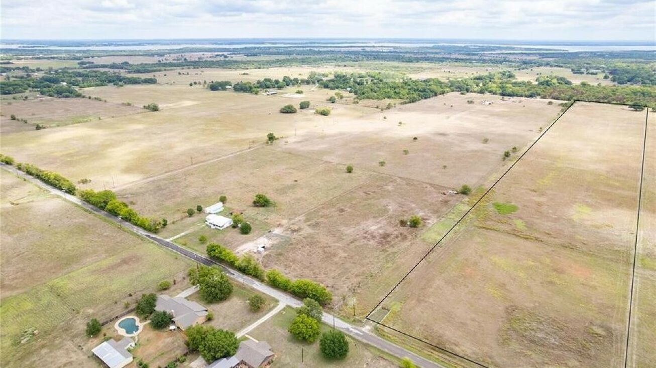 2190 CR, Mildred, TX 79766