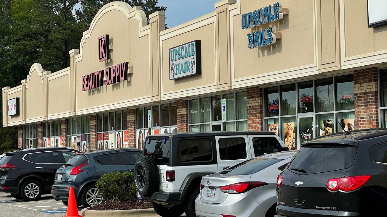 2653 Hope Mills Rd, Fayetteville, NC 28306