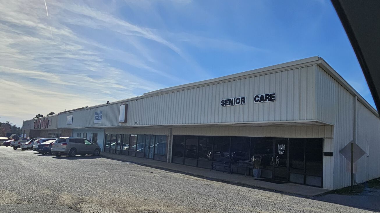 9097 & 9101 Collinsville Rd, Collinsville, MS 39325