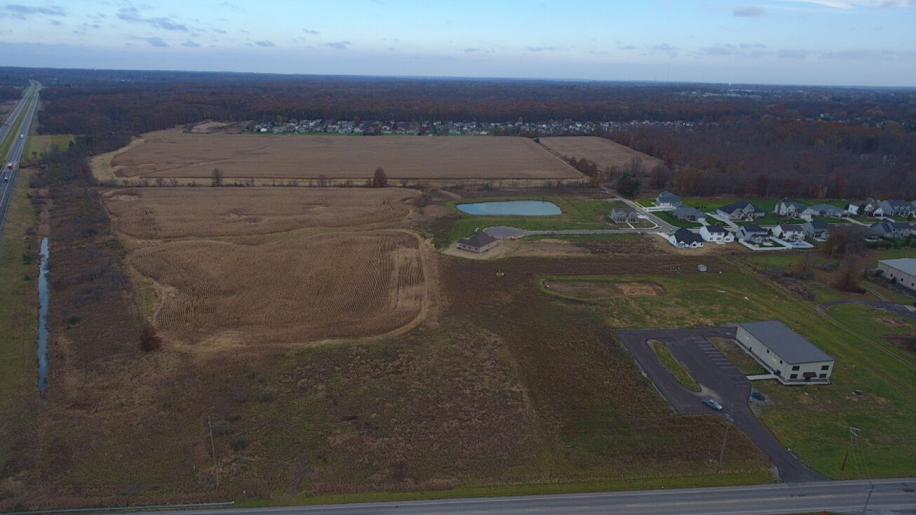 W Western Reserve Rd, Canfield, OH 44406
