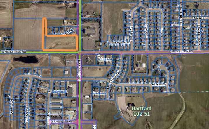 Pictures of Land property located at 598 S Western Ave, Hartford, SD 57033 for sales - image #1