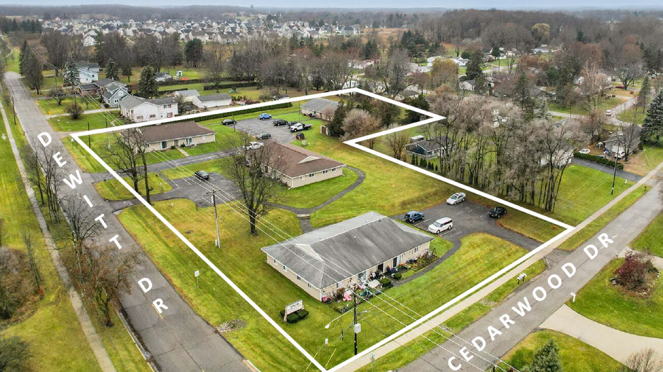 700 S Dewitt Dr, DeWitt, MI 48820