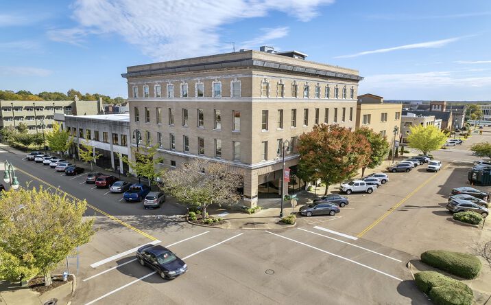 Pictures of Office property located at 118 N Church St, Jackson, TN 38301 for sales - image #1