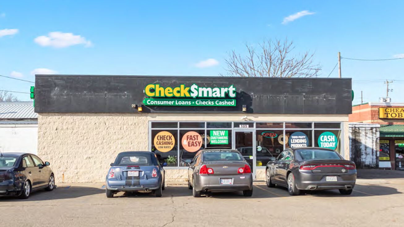 105 N 2nd St, Coshocton, OH 43812