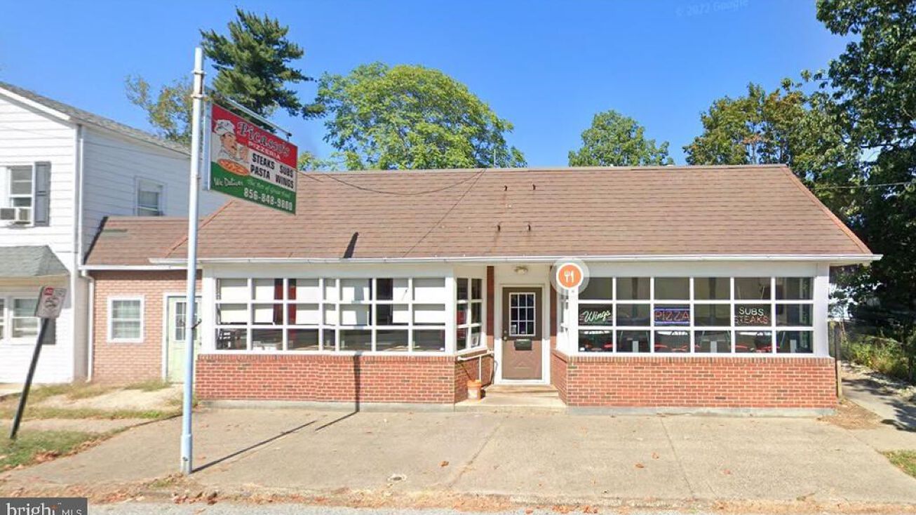 825 Columbia Blvd, National Park, NJ 08063