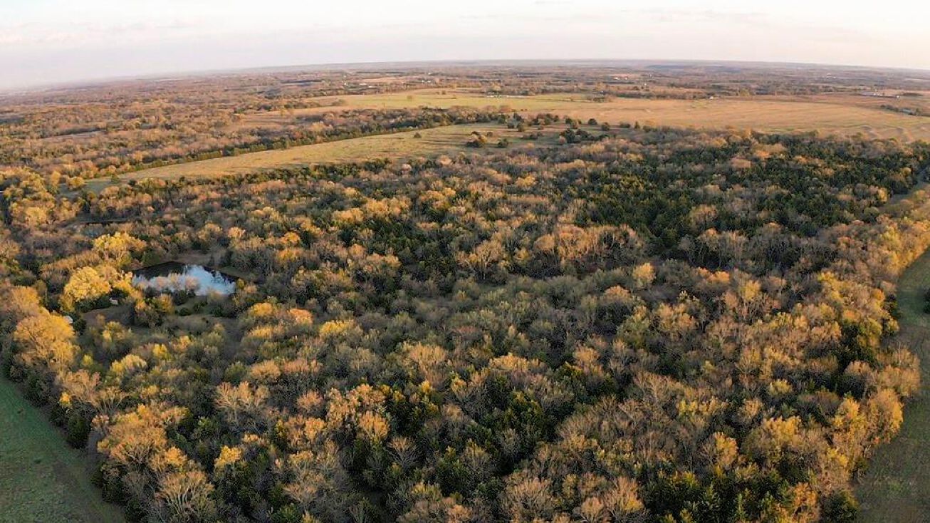 1896 Texas Road, Rantoul, KS 66860