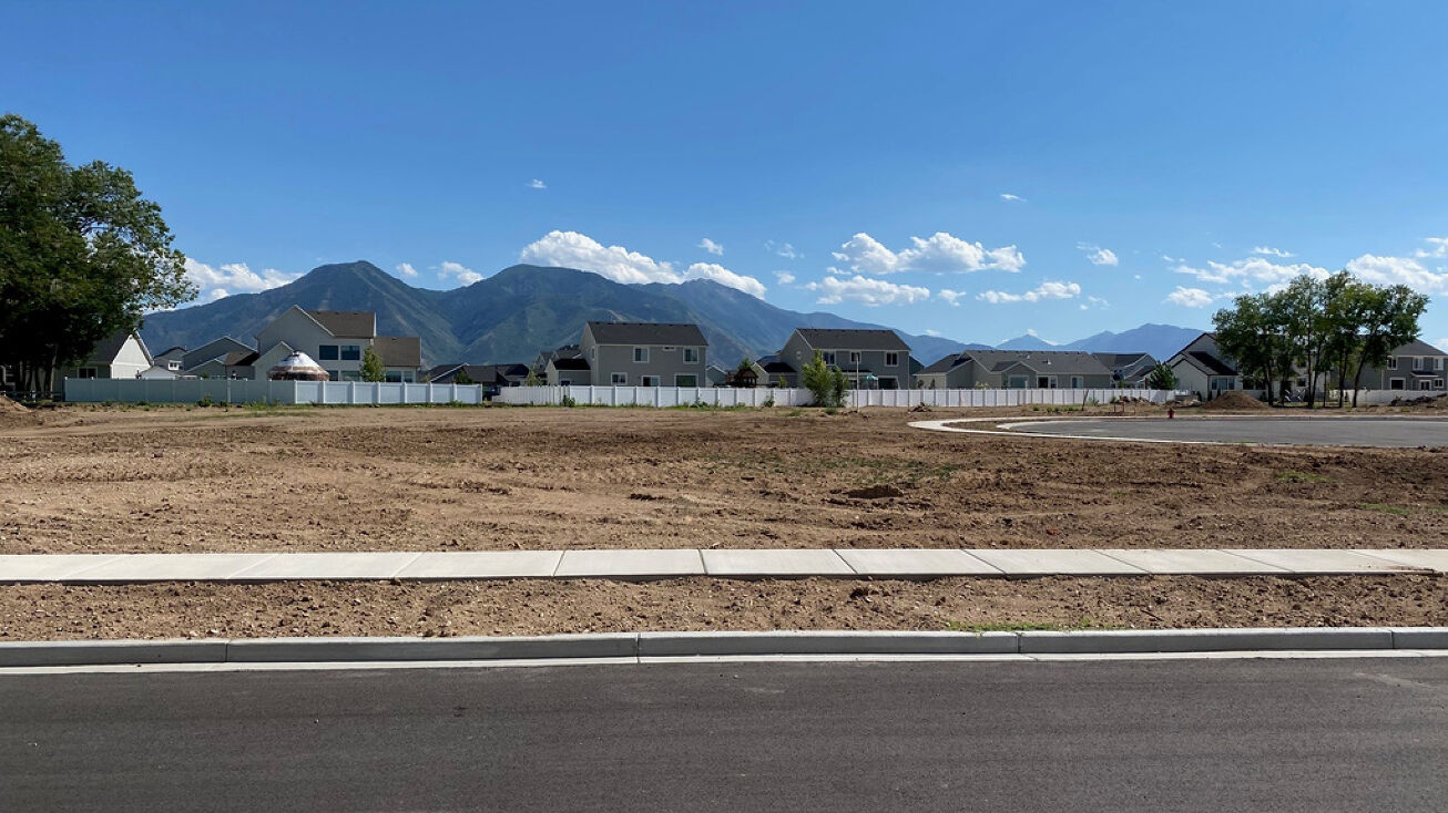 2715 W Aurora Ave, Mapleton, UT 84664