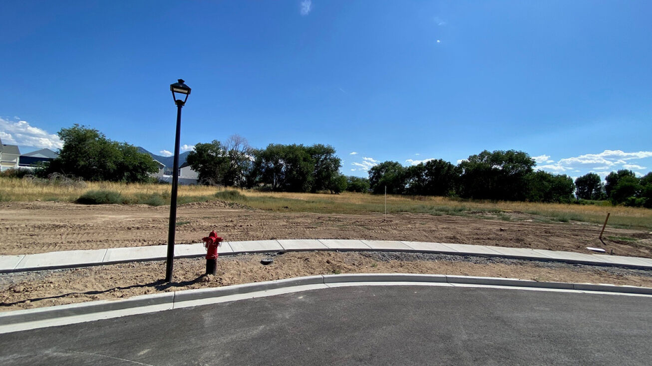 2857 W Aurora Ave, Mapleton, UT 84664