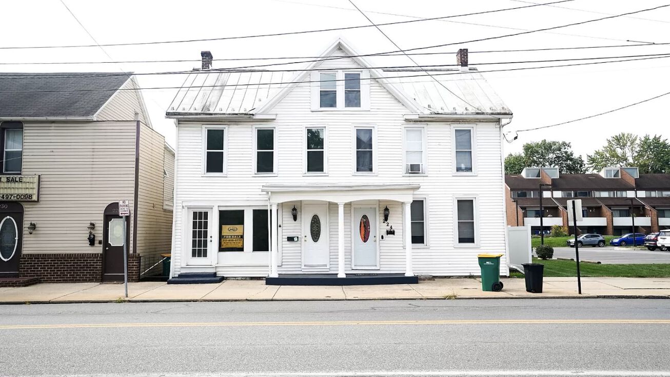 226 E Main St, Waynesboro, PA 17268