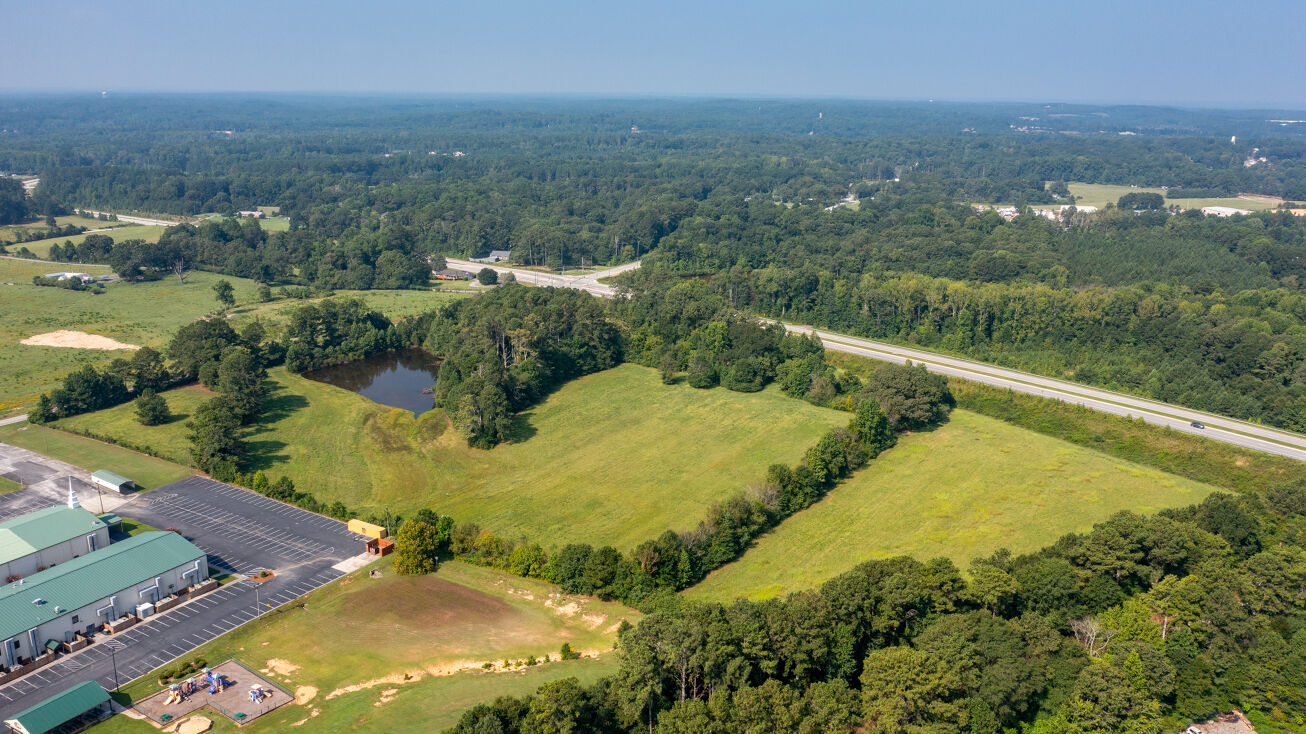 965 Angham Rd, Hiram, GA 30141