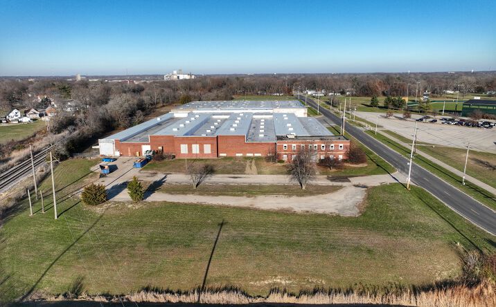 Pictures of Industrial property located at 800 S Gilbert St, Danville, IL 61832 for sales - image #1