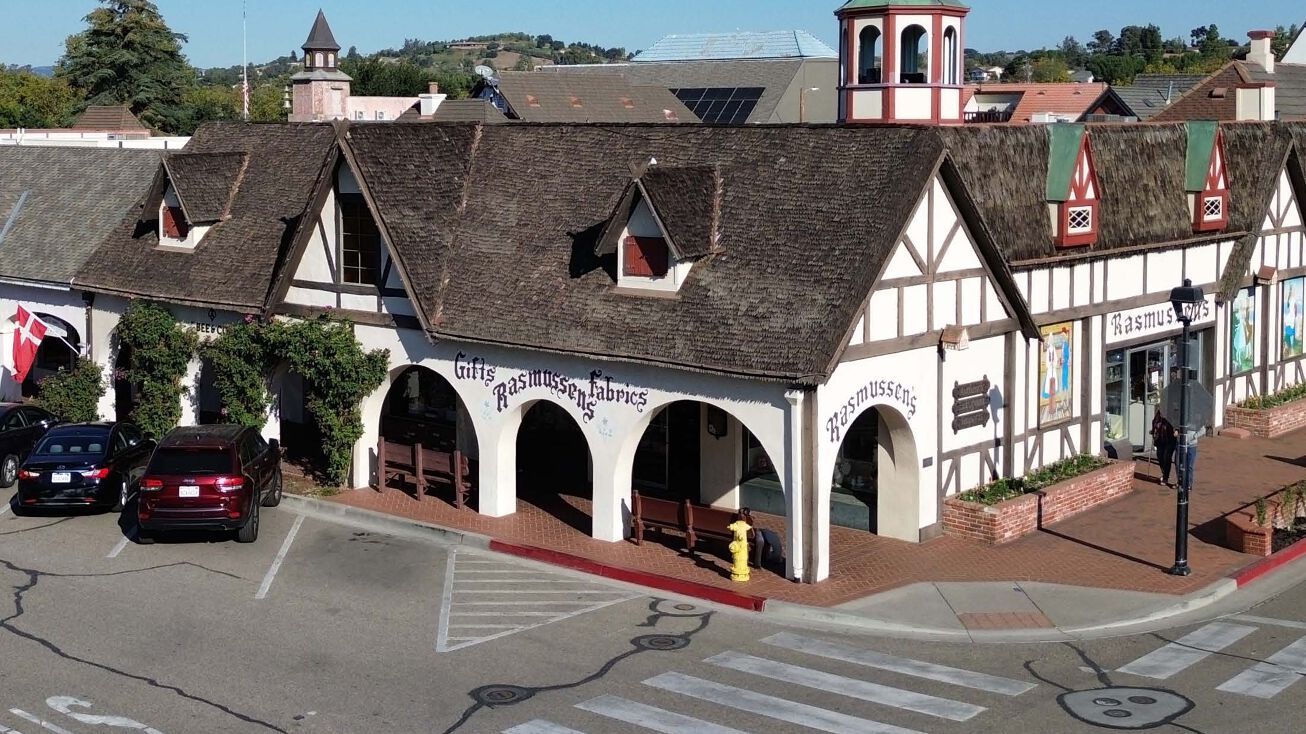 1697 Copenhagen Dr, Solvang, CA 93463