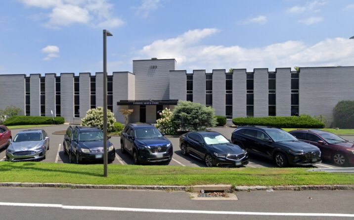 Pictures of Office property located at 1389 West Main St, #205, Waterbury, CT 06708 for sales - image #1