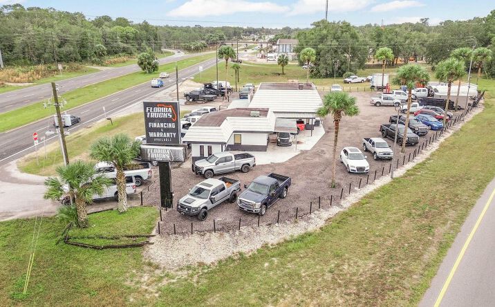 Pictures of Retail property located at 3000 S Woodland Blvd, DeLand, FL 32720 for sales - image #1